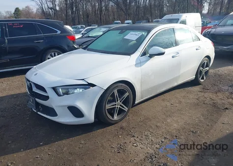 2019 Mercedes-Benz A 220 4Matic из США, поврежденный, VIN WDD3G4FB7KW006232